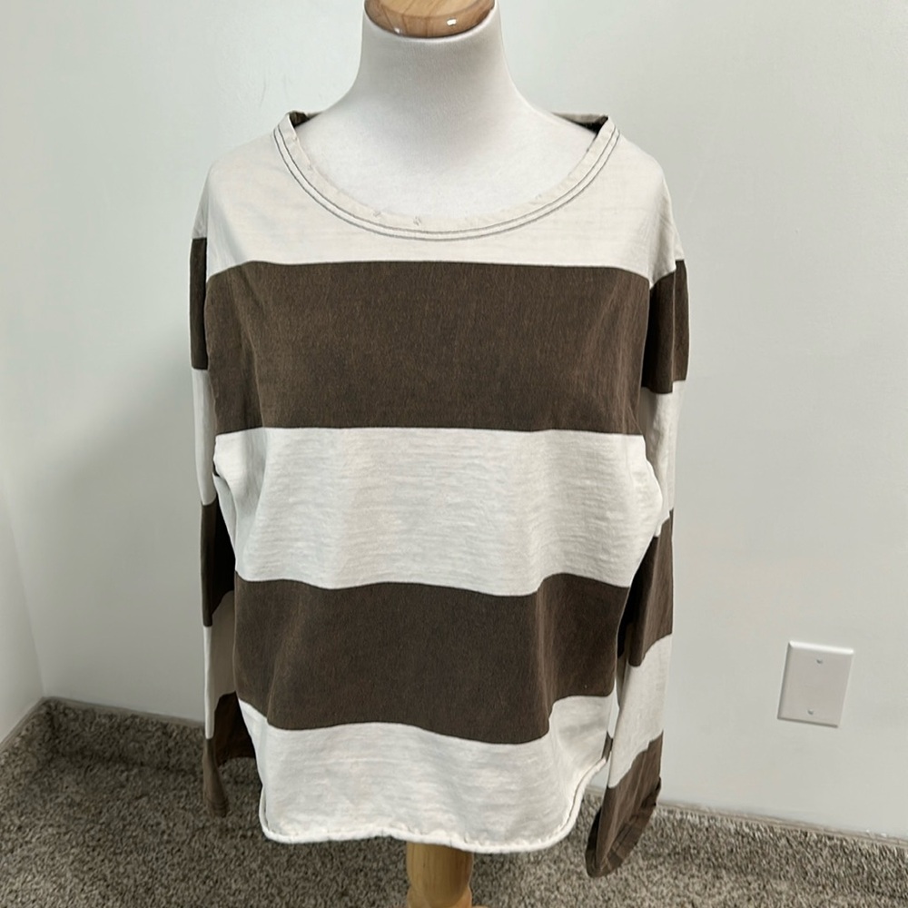 🟣 BDG Oversized Lightly Distressed Heavy Weight T-Shirt